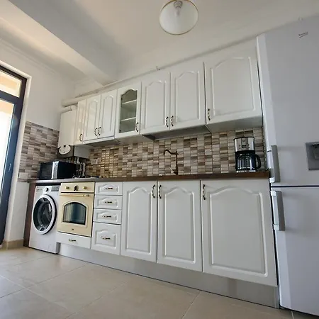 Solid House Aurel